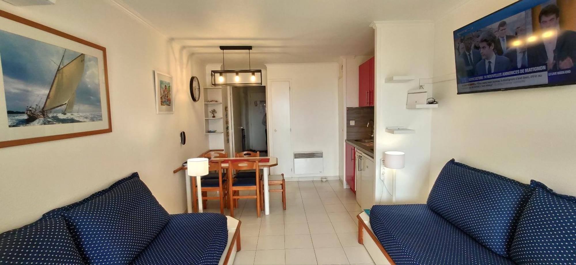 Cap Esterel Belvedere: Seaside Garden With Pool Apartment *